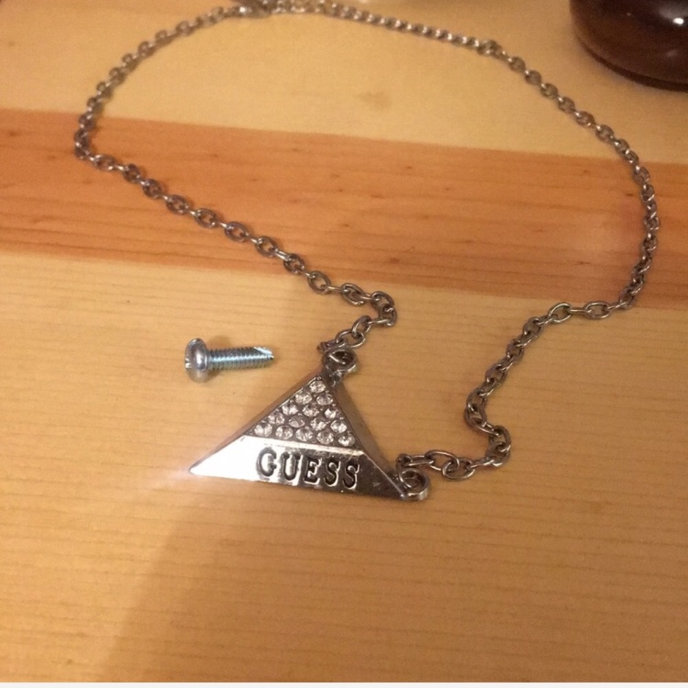 Guess Necklace!